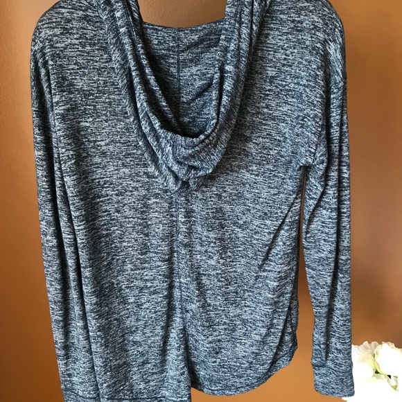 Hollister Long-Sleeve with Hooded Top - Picture 3 of 3